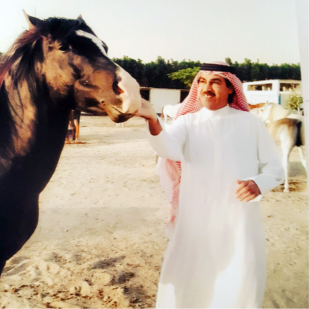 يشبهونها بـ"اللؤلؤ".. كيف يعبر أهل البحرين عن حبهم للخيول؟