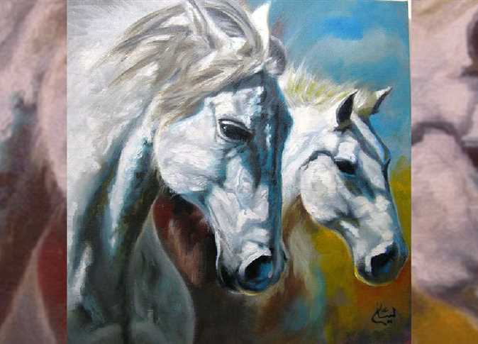 بالصور.. لينا أمين تجسد انفعالات الخيول في 22 لوحة زيتية بمعرض "صباح الخيل"