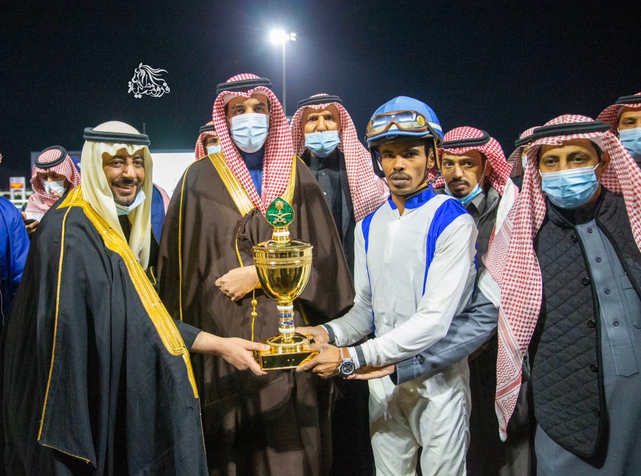الفارس السعودي محمد الدهام يتوج بالانتصار الـ 500 بكأس ولي العهد