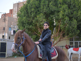 بالصور.. مدرسة الحصان الأسود تعيد إحياء الفروسية في صعيد مصر