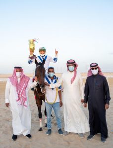 الحصان دعائى يحقق كأس دعم نادي سباقات الخيل بميدان فروسية الجبيل