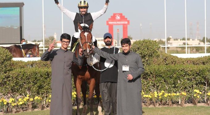 20 حصانا يكتبون التاريخ في بطولة كأس ولي العهد الكويتي (صور)