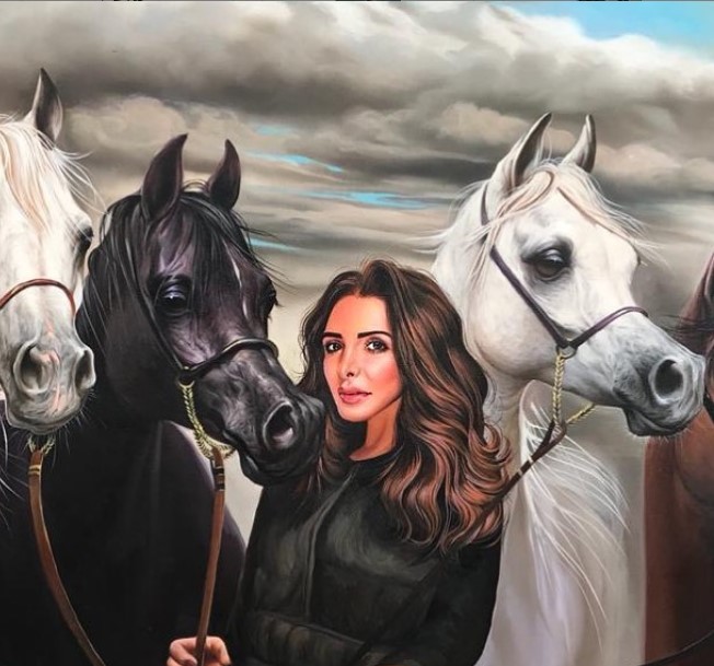 بالصور.. رسام عراقي يبدع في إبراز جمال الخيول باللوحات