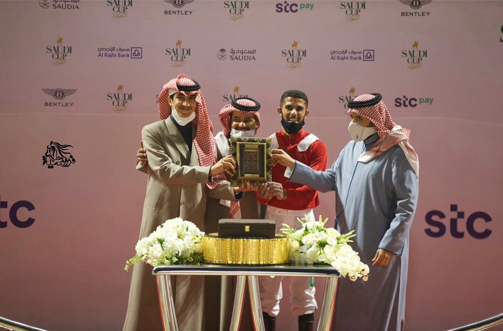 الفارس السعودي عادل الفريدي يفوز بتحدي الخيالة الدوليين في كأس السعودية