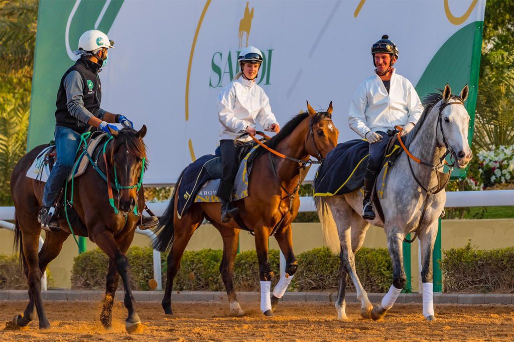 بعد قليل.. انطلاق بطولة كأس السعودية العالمي للخيول نسخة 2021 (صور)