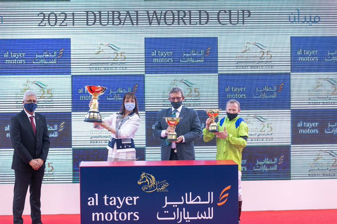 بالفيديو.. الحصان " سبجيكتيفيست" يفوز بالشوط الثالث في أمسية كأس دبي