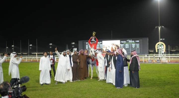الحصان "مرتجح" يحقق كأس جمعية الكشافة العربية السعودية للفروسية
