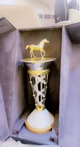 «مطلي بالذهب» شاهد التصميم الرائع لكأس الأمير سلطان بن عبدالعزيز بعد وصوله من إيطاليا