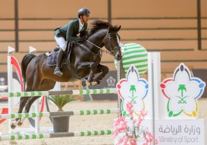 عبد القادر بيضا يتألق في  كأس وزارة الرياضة لقفز الحواجز