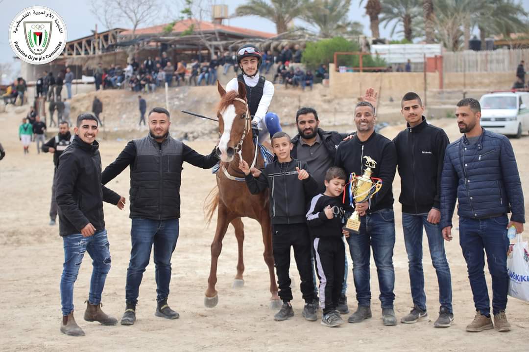 بالصور.. اختتام الجولة الخامسة من سباقات السرعة في أريحا الفلسطينية 